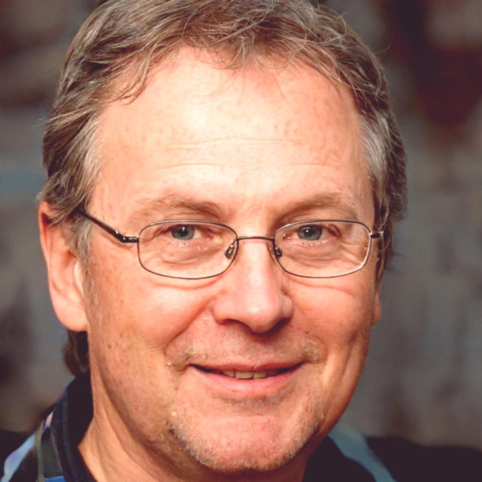 Portrait de l'instructeur principal du programme de montage vidéo